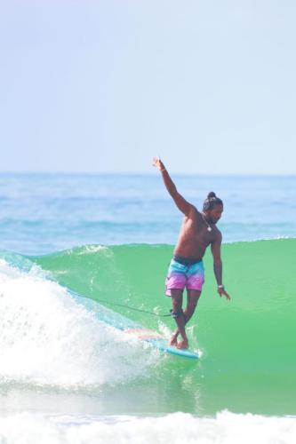 Yasiru Yaka Surf CLub Surfer Surfing Srilanka